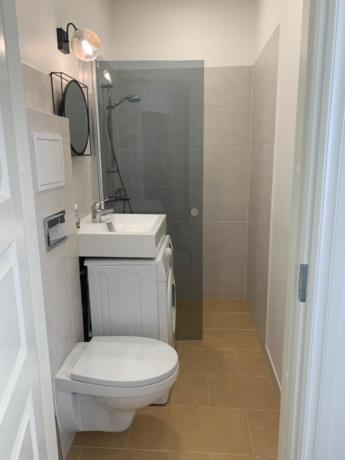 Brand New Well Planned Small Apartment Riga Bagian luar foto